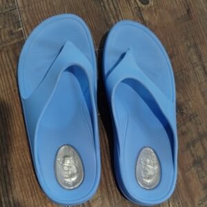 My Pillow women's sandals NEW NO BOX